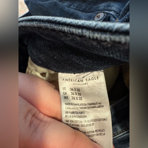 36x32 LIKE NEW⭐️Dark Wash Men’s Size 36x32 Original Bootcut American Eagle Jean - Picture 6 of 7
